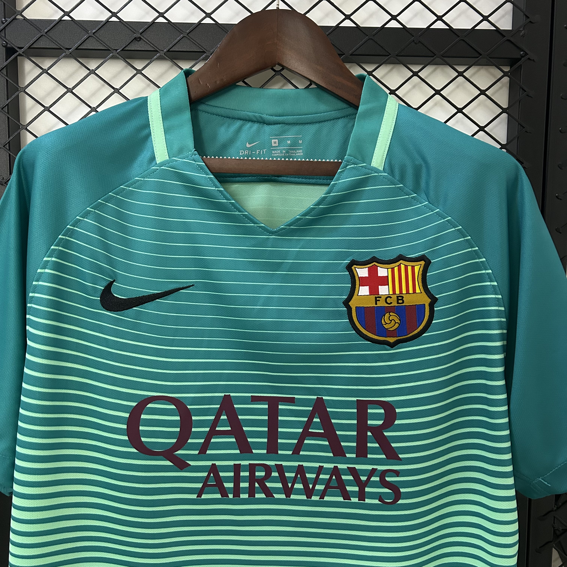 Retro Barcelona Third Kit 16 17